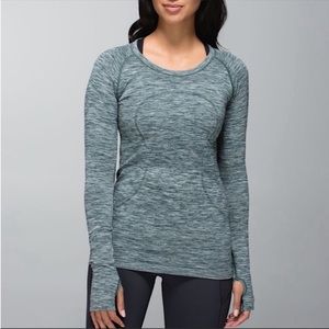 Lululemon long sleeve shirt
